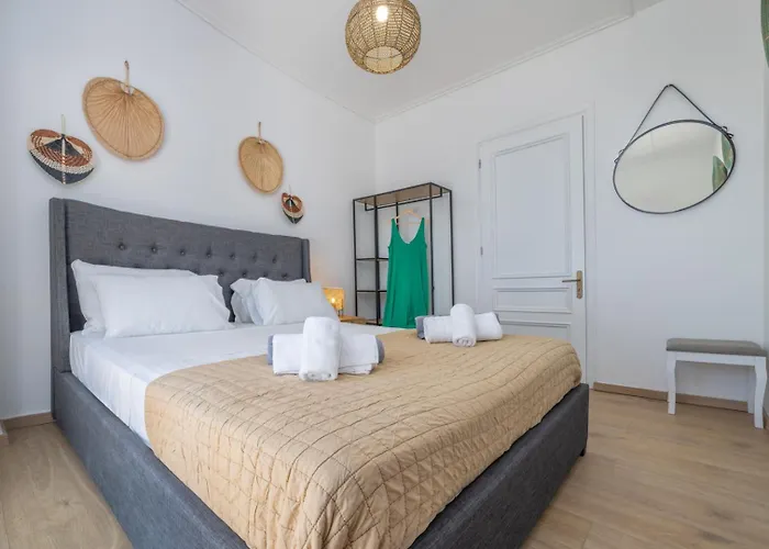 Sebastian's Amazing Rhodes Town Apartman *