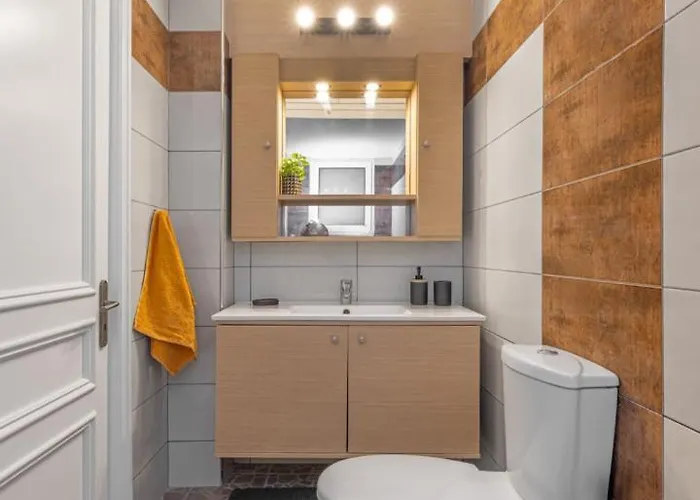 Sebastian's Amazing Rhodes Town Apartman